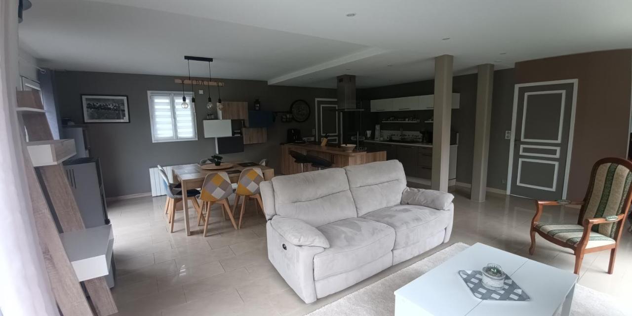 Grande Maison Entiere De 120M2 Epron Dış mekan fotoğraf